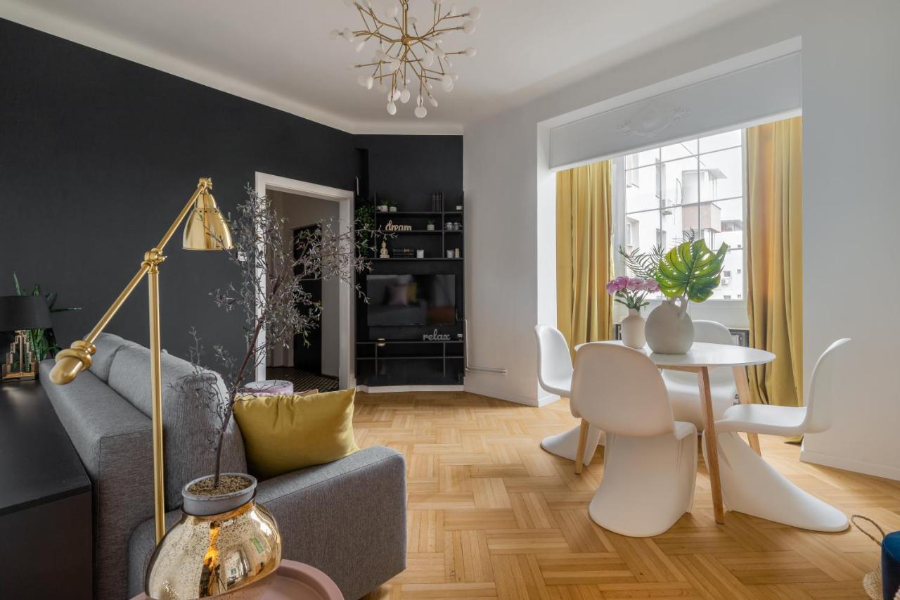 Little Paris By Urbanesq Apartament